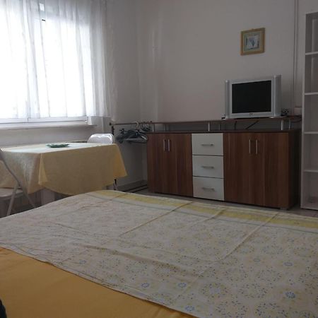 Beach Apartments Nemira Omiš Dış mekan fotoğraf