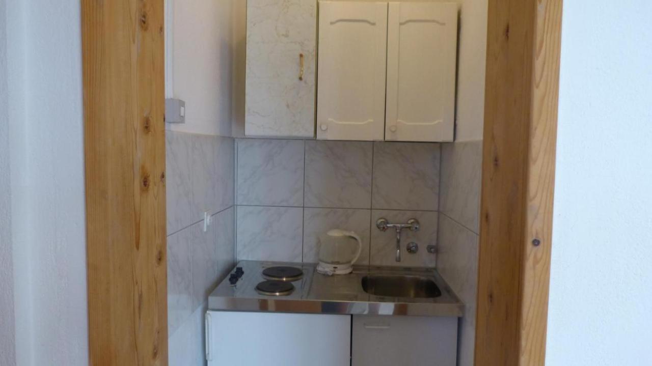 Beach Apartments Nemira Omiš Dış mekan fotoğraf